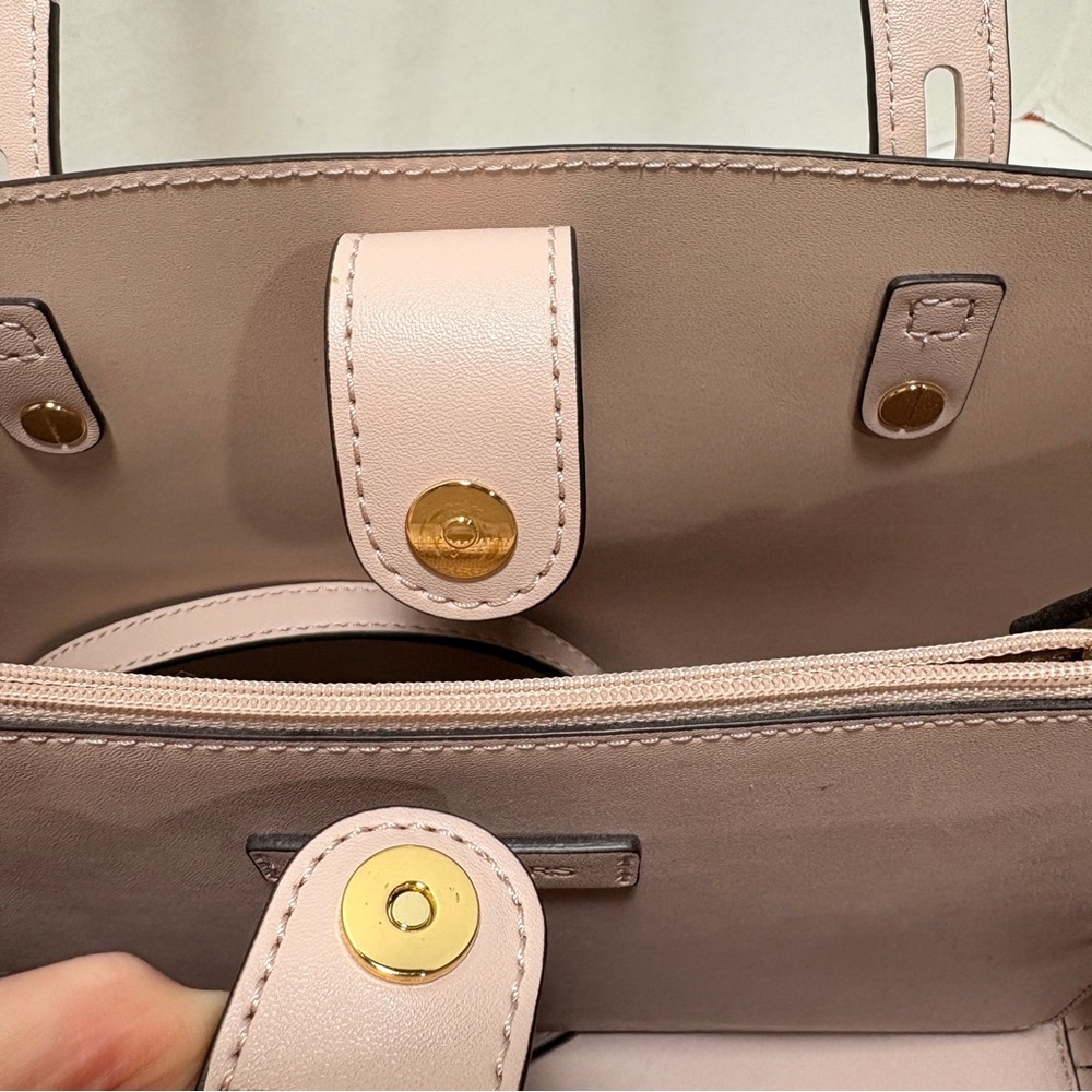 Michael Kors Mel Blush Pink Saffiano Leather Tote with Gold Hardware - Picture 4 of 11